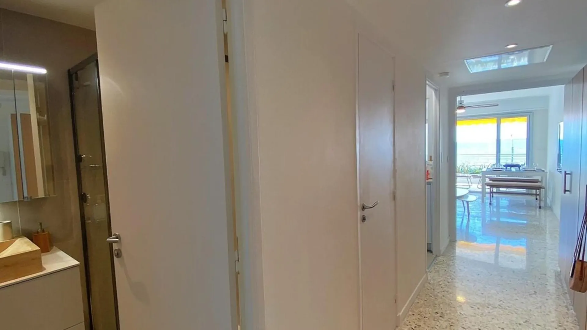 Apartment Le Soleil - Sea - Spacious - Hypercentre - Car Park Antibes